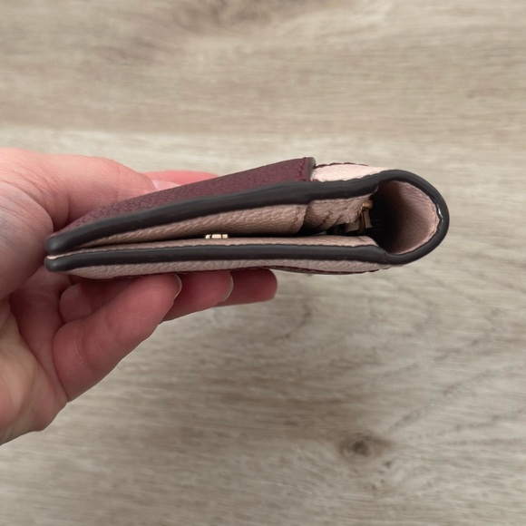 Kate Spade Margaux Small Key Ring Wallet Colorblock Pink Burgundy - Picture 3 of 8